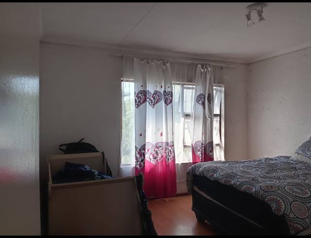 2 BEDROOM SECTIONAL TITLE FOR SALE IN BOKSBURG NORTH